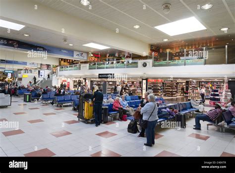 gatwick north shops